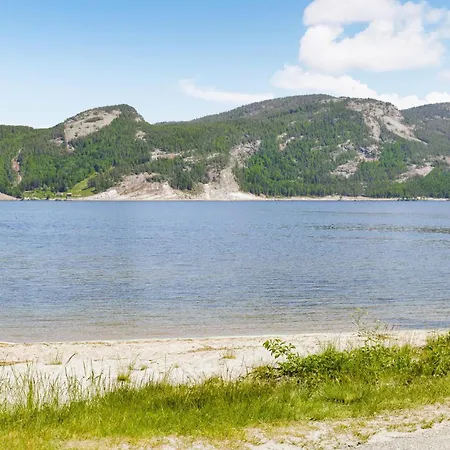 Lekker Bolig I Med Jacuzzi Feriehus Treungen